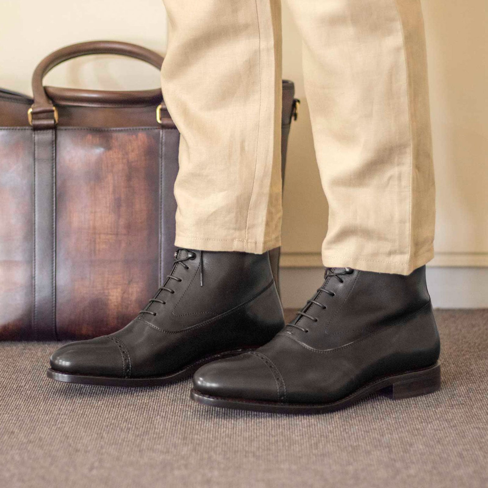 Elegant Black Balmoral Boot Vintage Style